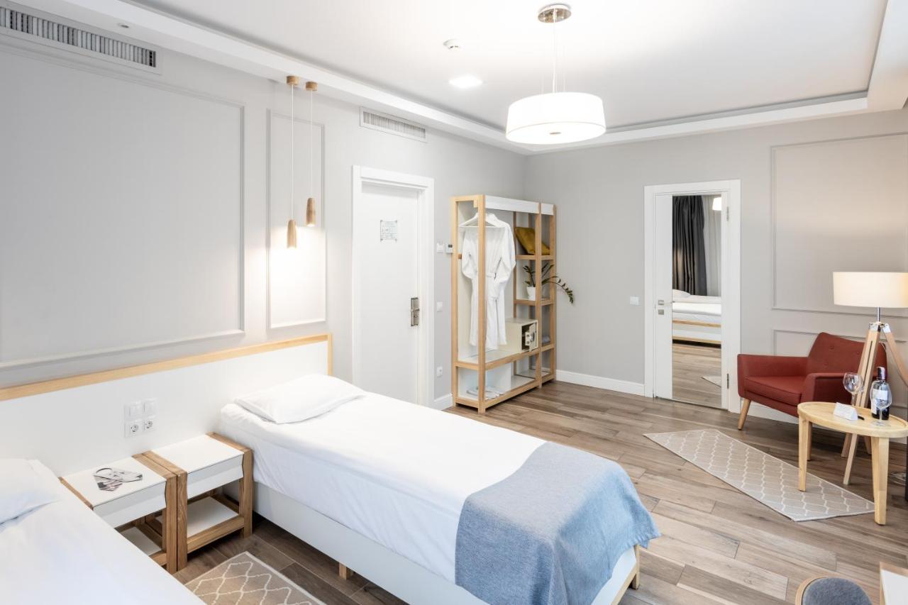 Frapolli 21 Hotel Odessa Eksteriør bilde
